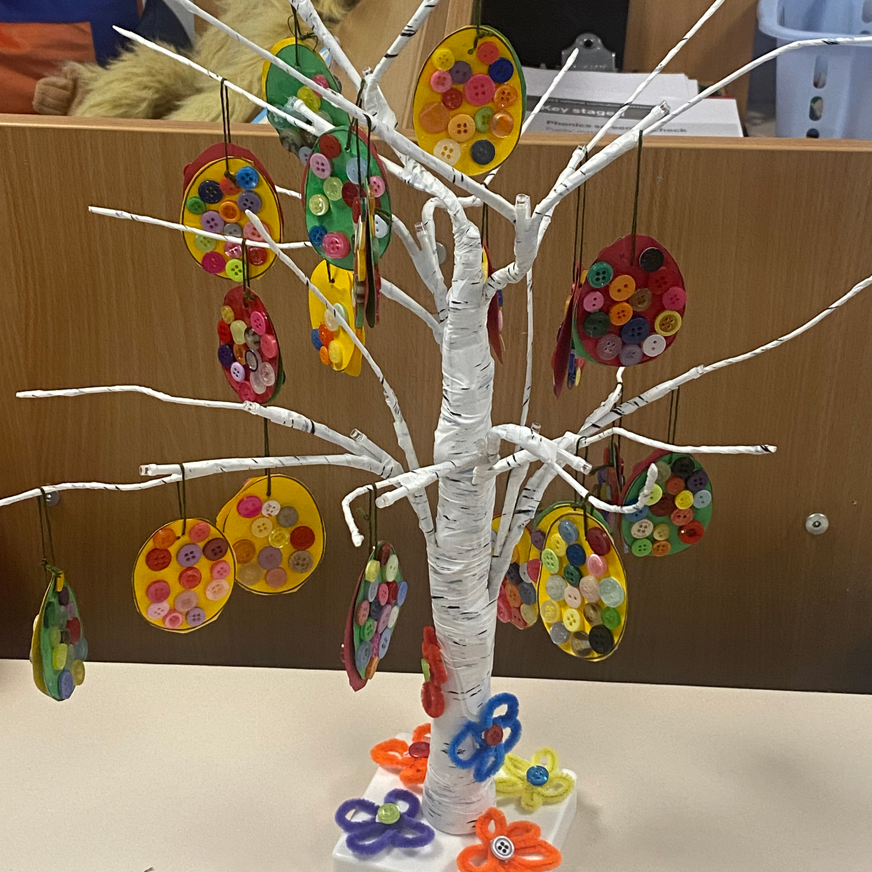 Thythorn Field Easter Egg Tree